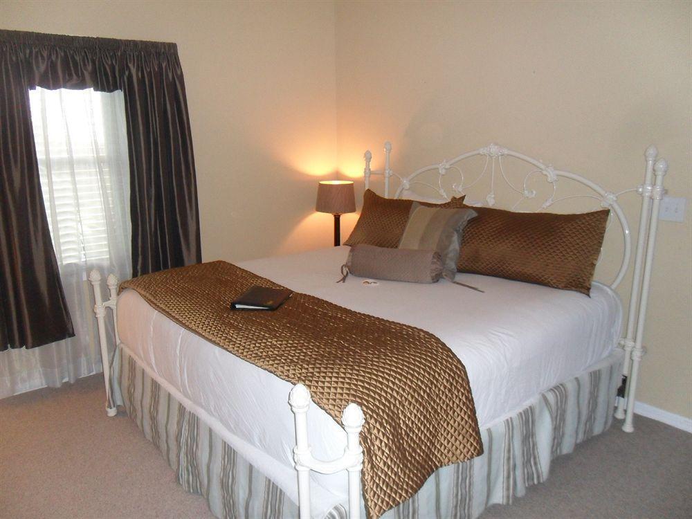 Carriage Way Inn Bed & Breakfast Adults Only - 21 Years Old And Up 圣奥古斯丁 外观 照片