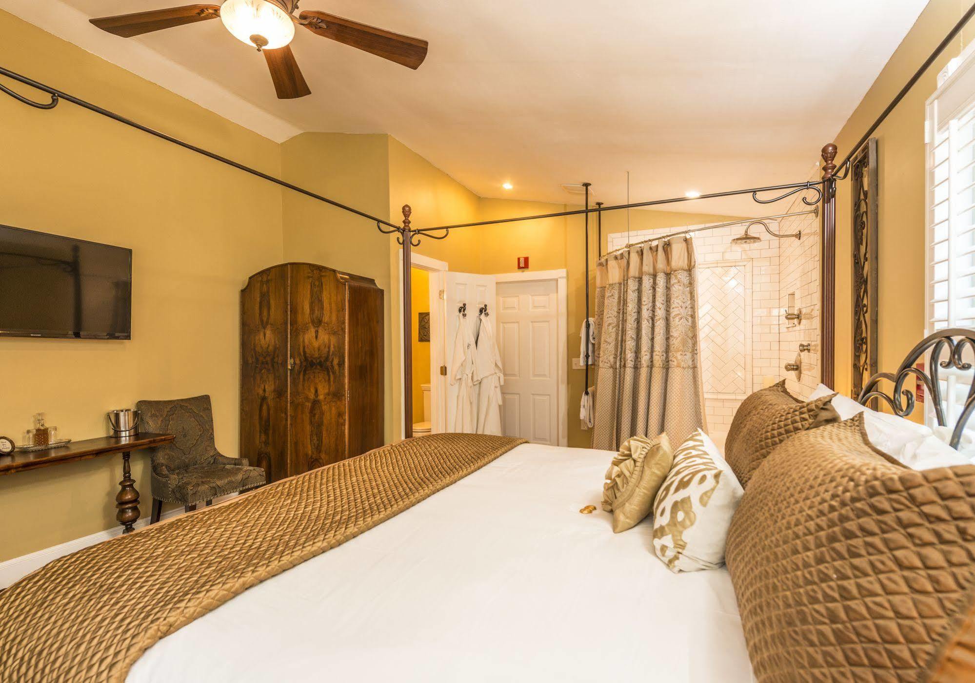 Carriage Way Inn Bed & Breakfast Adults Only - 21 Years Old And Up 圣奥古斯丁 外观 照片