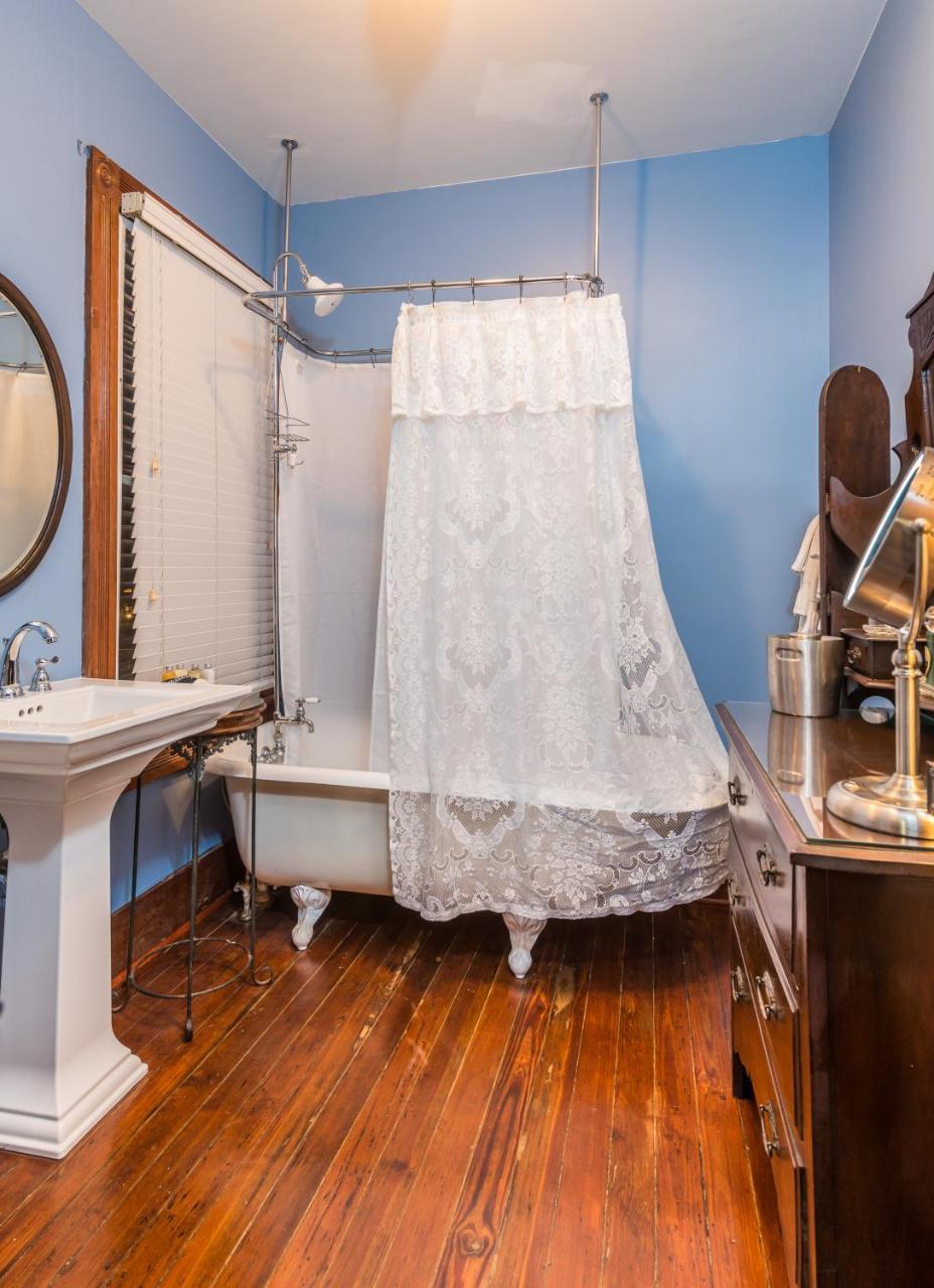 Carriage Way Inn Bed & Breakfast Adults Only - 21 Years Old And Up 圣奥古斯丁 外观 照片
